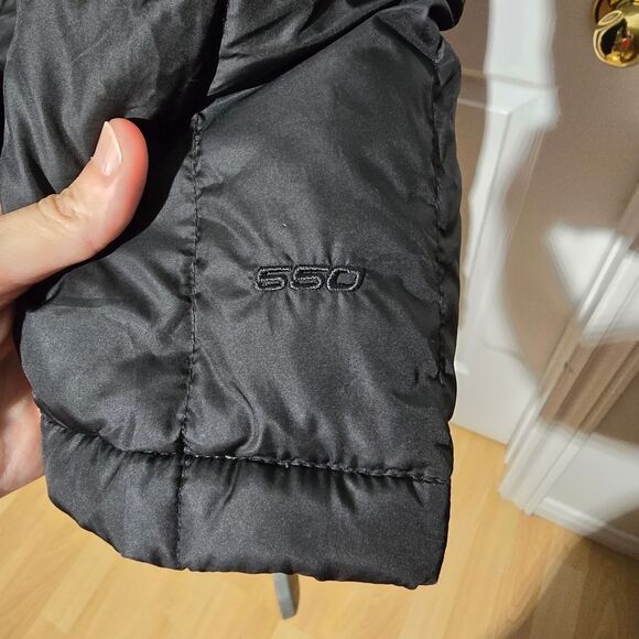 The North Face Quilted Black Puffer Jacket - Picture 3 of 6